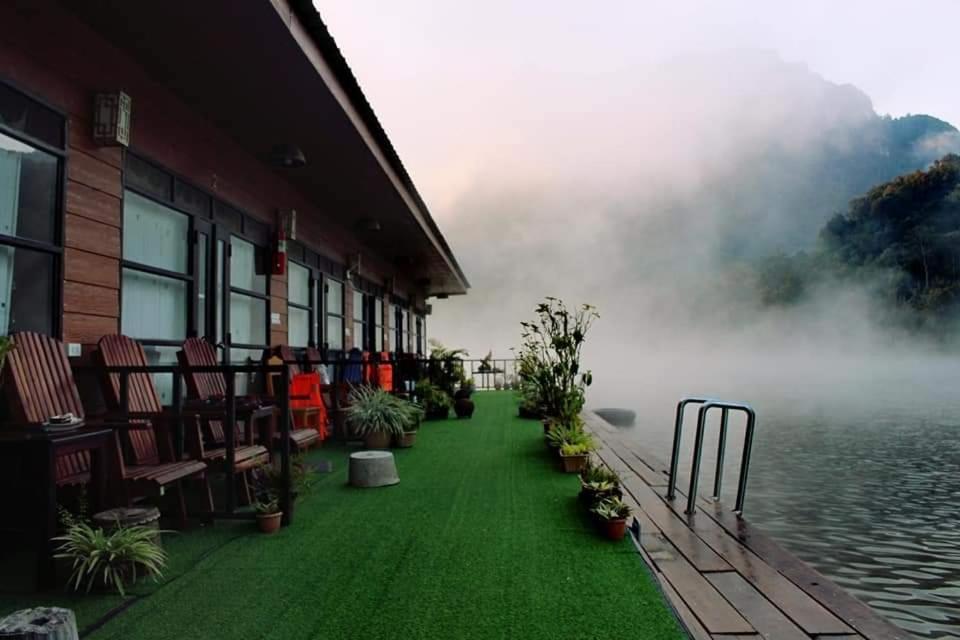 Ou River House Nongkhiaw Екстериор снимка