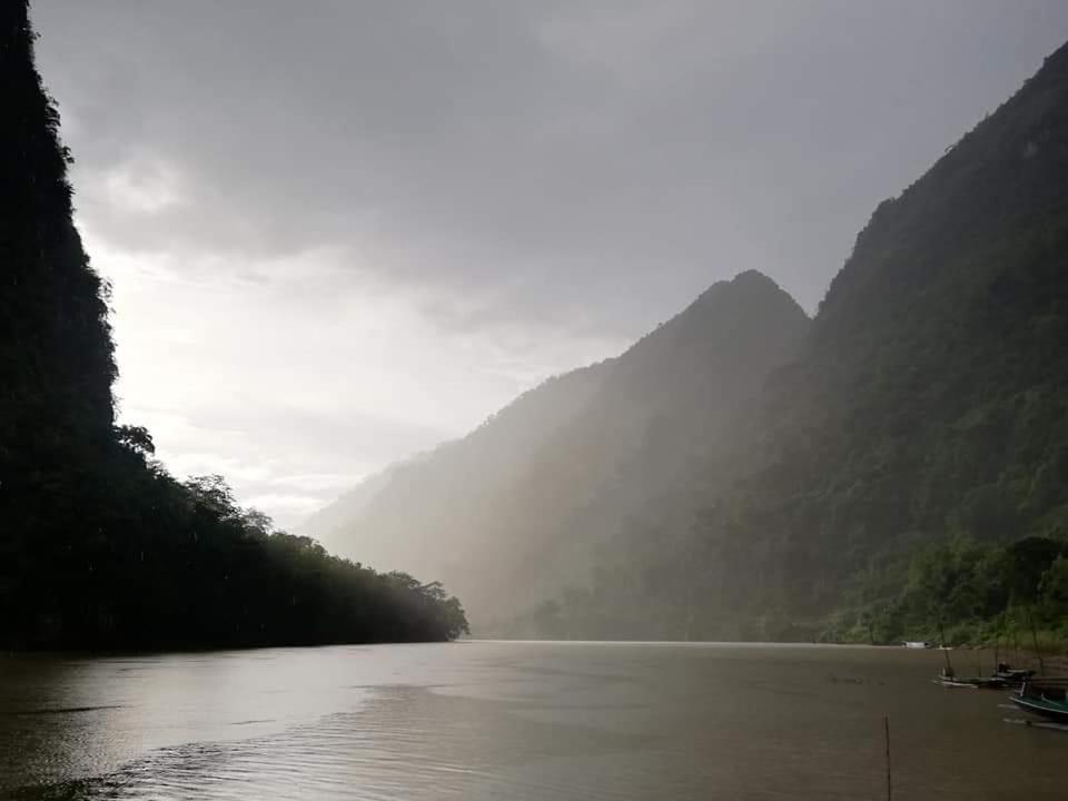 Ou River House Nongkhiaw Екстериор снимка